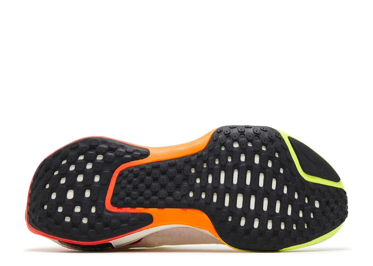 inv3 White:Bright Crimson:Sail:Black4