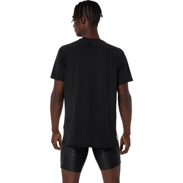 2091A815_001_GM_BK_GLB