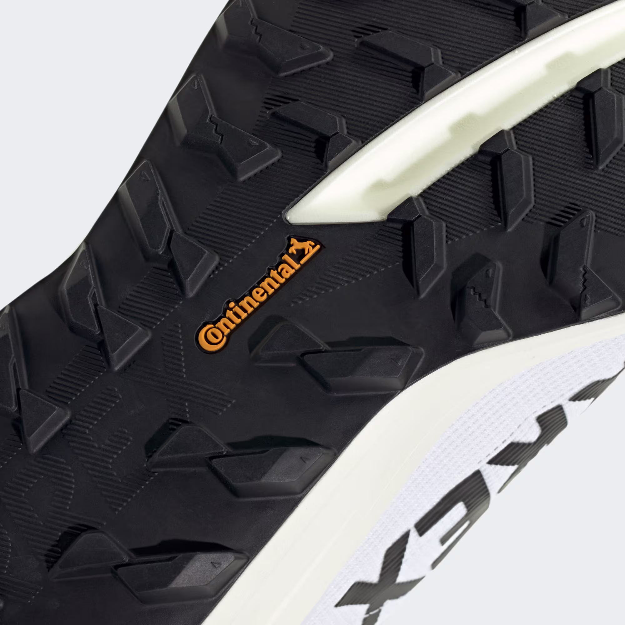 Terrex_Agravic_SL_Trail_Running_Shoes_White_KH8800_41_detail
