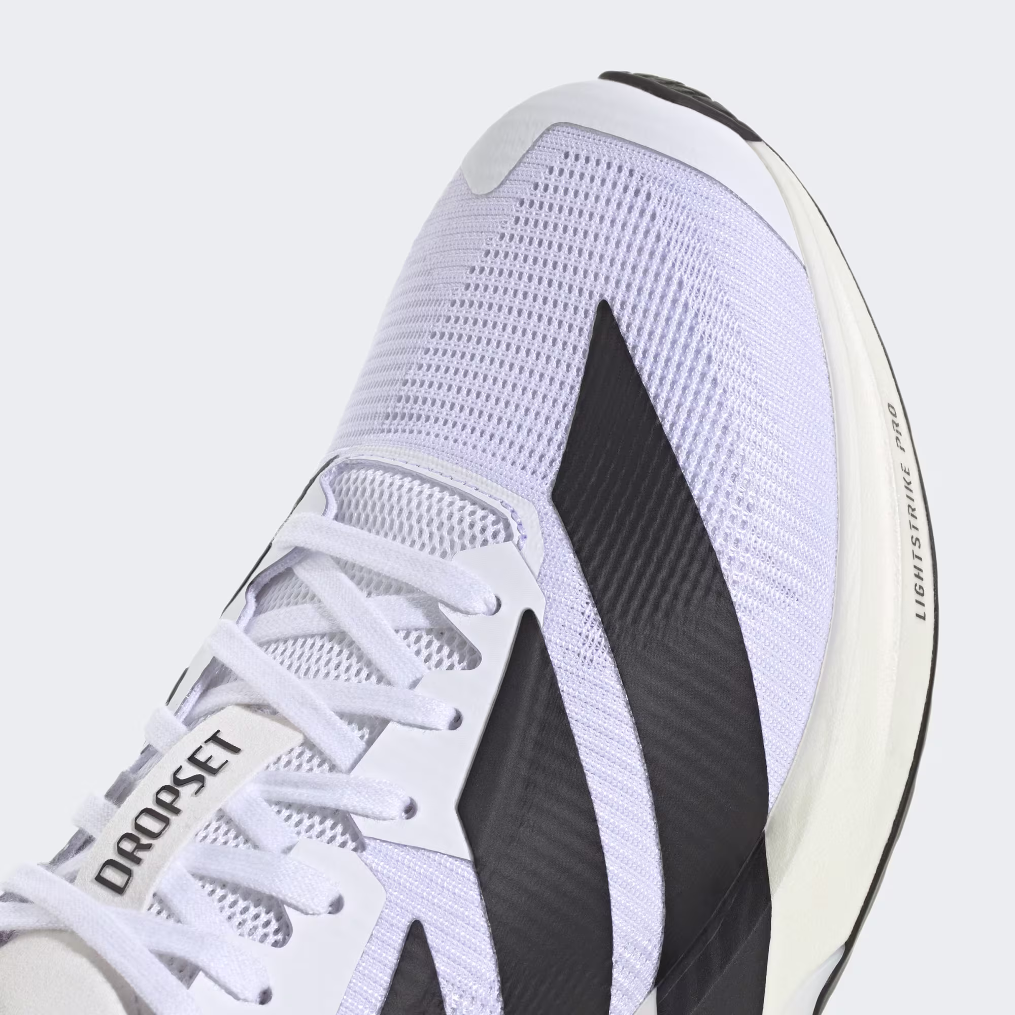 ds Cloud White : Core Black : Cloud White4
