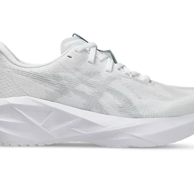 NB5 White:Piedmont Grey