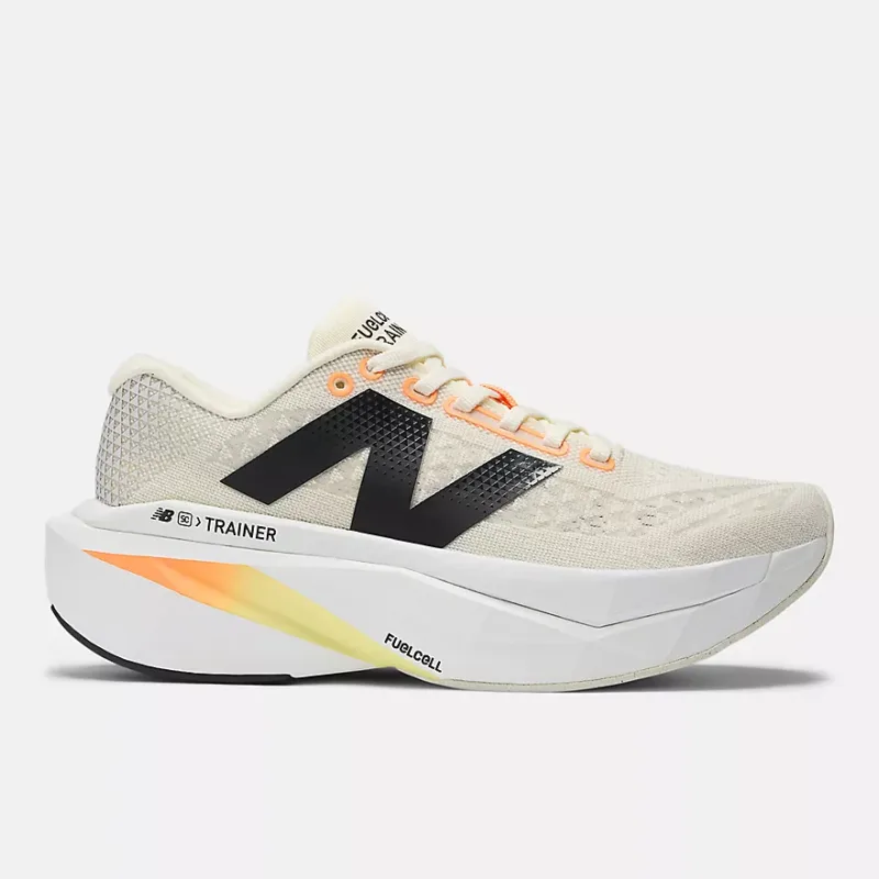 trainer v3 Angora with hot mango and black